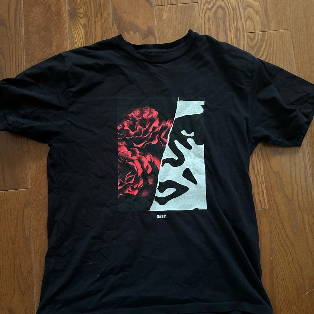 Obey black T-shirt women